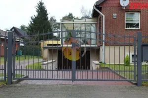 bramy-ogrodzeniowe-z-furtka-106