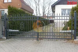 bramy-ogrodzeniowe-z-furtka-11