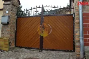 bramy-ogrodzeniowe-z-furtka-120