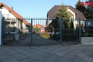 bramy-ogrodzeniowe-z-furtka-16
