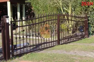 bramy-ogrodzeniowe-z-furtka-76