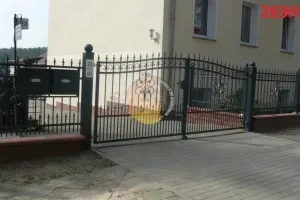 bramy-ogrodzeniowe-z-furtka-79