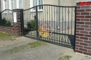 bramy-ogrodzeniowe-z-furtka-80