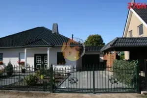 bramy-ogrodzeniowe-z-furtka-96