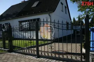 bramy-ogrodzeniowe-z-furtka-99